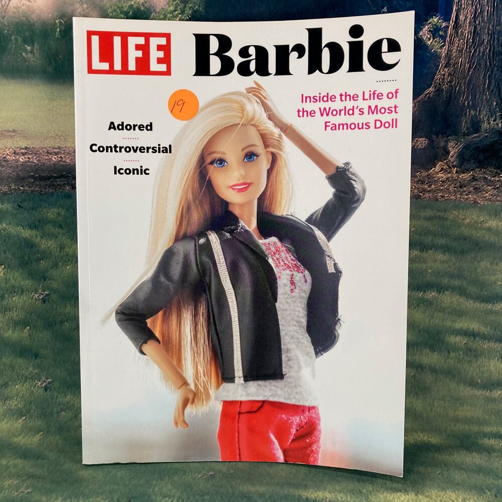 LIFE Magazine Barbie Edition | 9781547852734 | PB | F | Doll Collecting | 2020